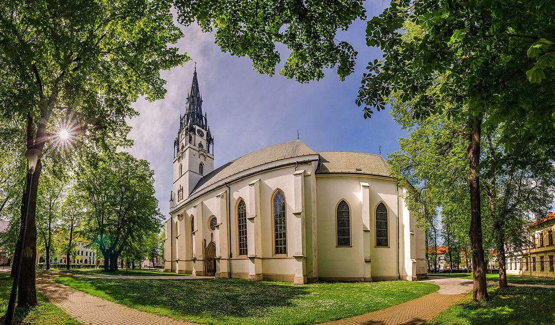Spišská Nová Ves – Kostol Nanebovzatia Panny Márie na Radničnom námestí